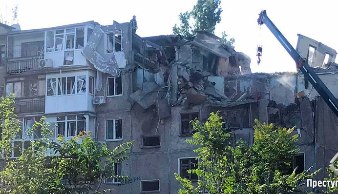 У Миколаєві завдано удару по багатоповерхівці: фото, відео та всі дані про жертви