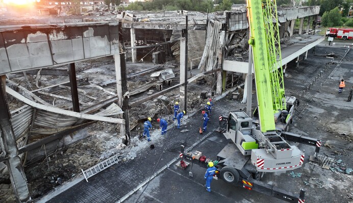 Нічому дивуватися: рятувальники пояснили один із головних фейків Кремля про трагедію в Кременчуці