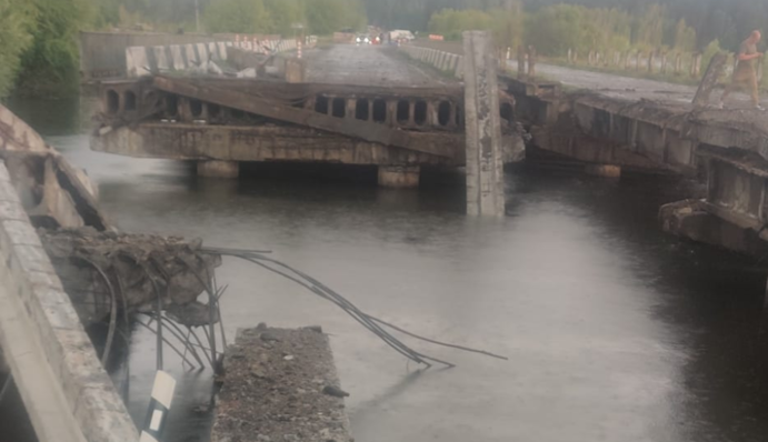 Под Киевом молния 