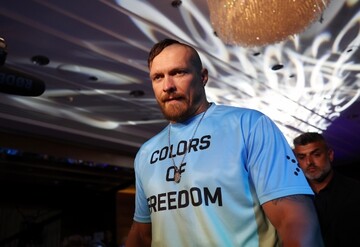 Усик розповів, що у його будинку під Києвом робили російські військові