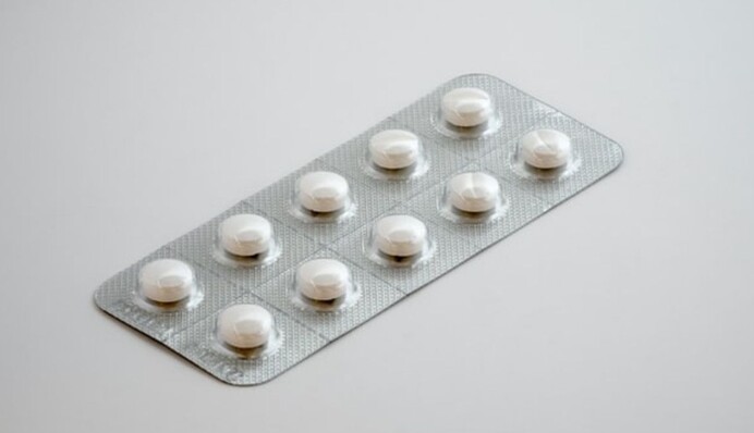 Кому нельзя пить аспирин для сердца и почему его назначают не всем: врач дала ответ