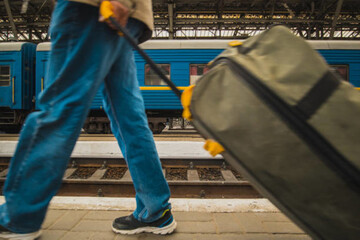 Переселенцы из трех областей получат матпомощь: кто и как может ее оформить