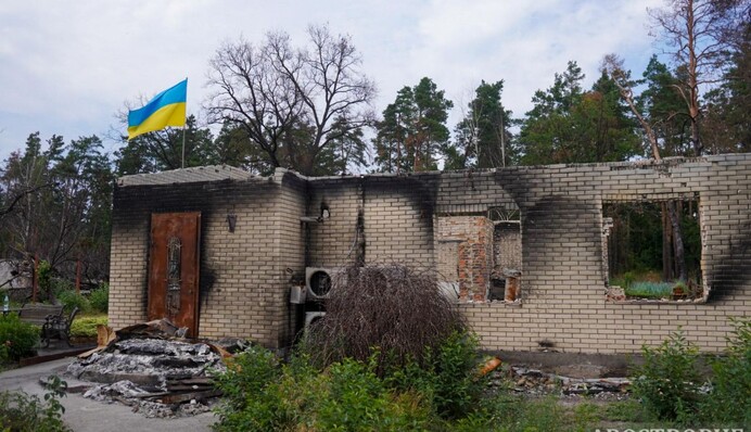Куди не глянь - скрізь руїни: як живе село Мощун під Києвом, майже повністю розбите окупантами - фото
