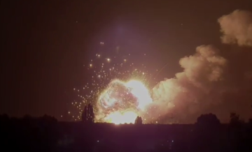 ЗСУ завдали потужного удару по складу окупантів у Новій Каховці: вражаючі фото та відео