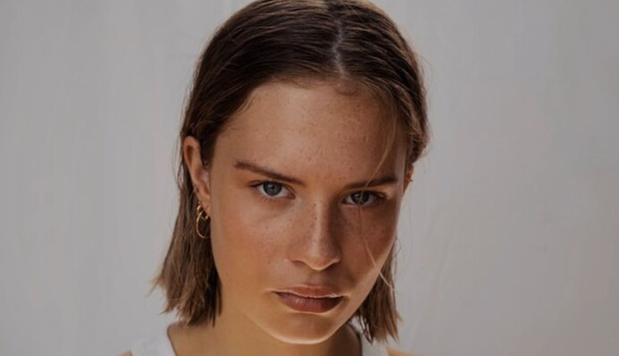 Как питаться при акне: врач дала список полезных и вредных продуктов