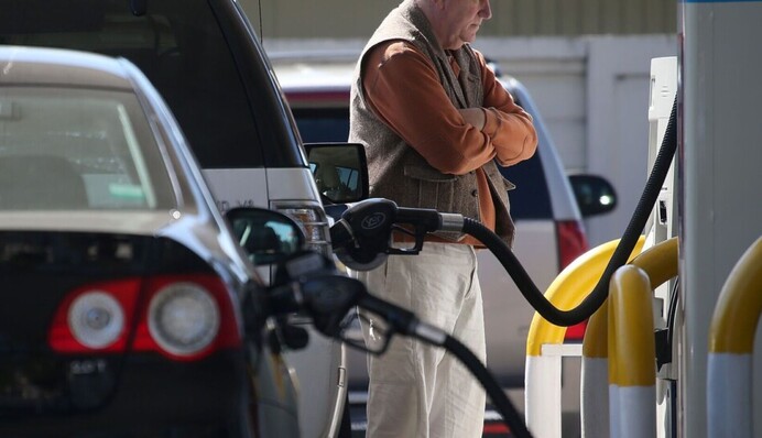 Ціни на українських АЗС стрімко 