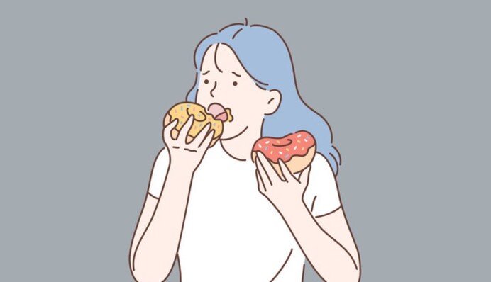 Как не заедать стресс: врач рассказала о методах борьбы с эмоциональным голодом