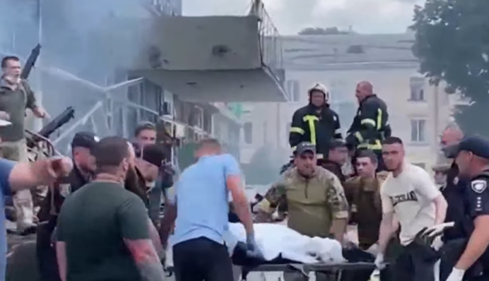 Поліція звернулася із важливим повідомленням до мешканців Вінниці через теракт Росії