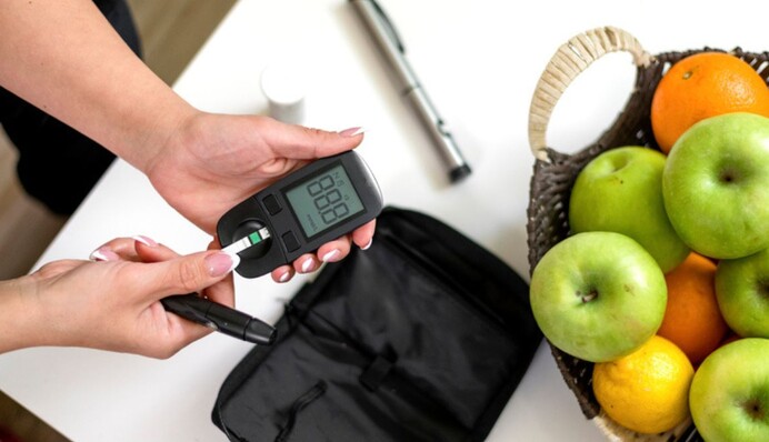 Как правильно измерить сахар глюкометром, чтобы он не ошибался: советы врача