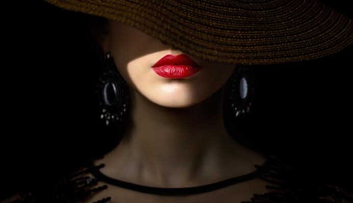 Длинные ноги и осиная талия: названы самые красивые женщины по гороскопу