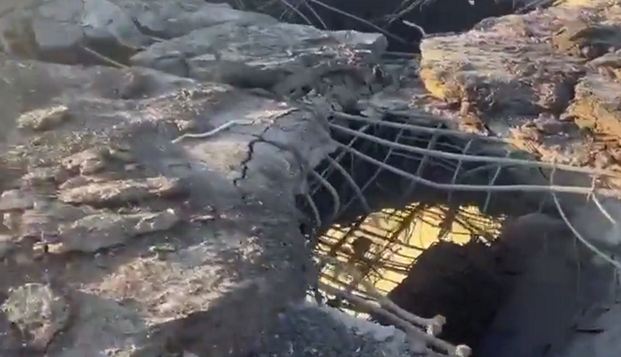 Росіяни, ЗСУ все ближче: нова порція фотожаб на удар по Антонівському мосту