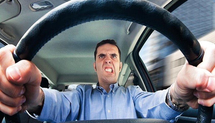 Вони - загроза на дорозі: названі найгірші водії за знаком Зодіаку