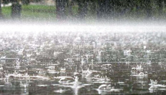 За дождем не видно было дороги: на Киев обрушился мощный ливень, фото и видео