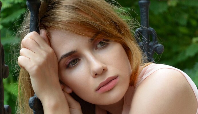 Делают жизнь нелегкой: названы пять женских имен, которыми лучше не называть детей