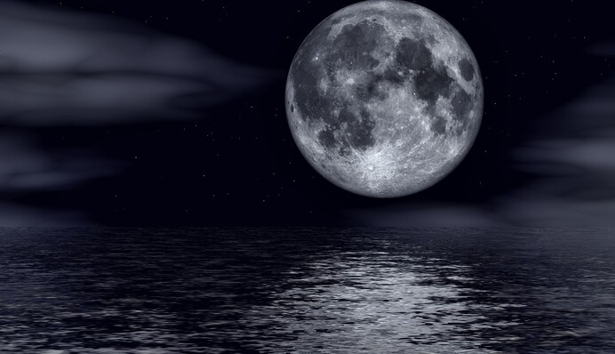 Повня 12 серпня: у чому особливість та головні заборони дня