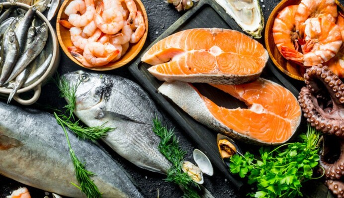 Йод, білок, селен: лікар порадила корисну їжу для щитоподібної залози