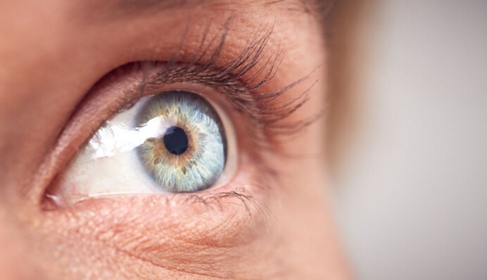 Чому мутніє кришталик ока і як правильно лікувати катаракту: поради офтальмолога