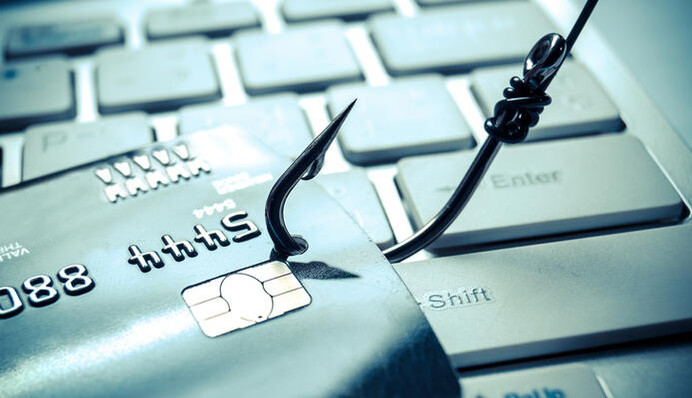 Мошенники подстроились под военное время: какие схемы сейчас самые распространенные