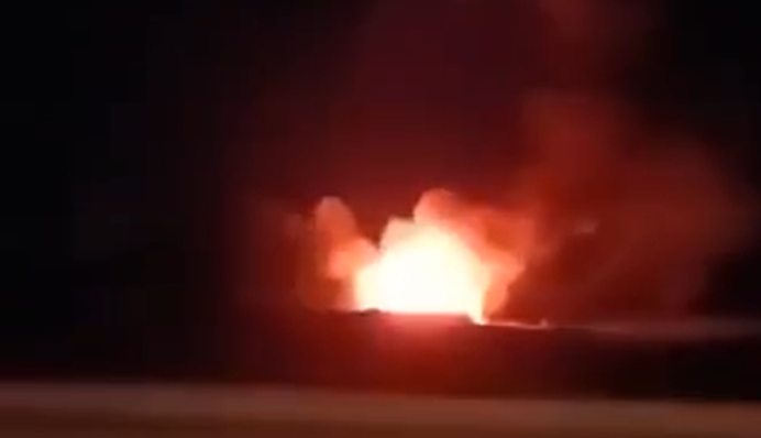 Жаркий вечер под Белгородом: на военном аэродроме тоже начались взрывы, видео