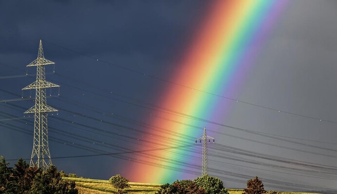 Прогноз погоди на вихідні: спека трохи спаде, місцями дощі