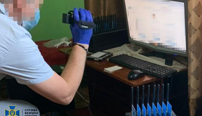 ​Ексклюзив Апострофа: Ботоферма Порошенка - хто її створив і як вона працювала