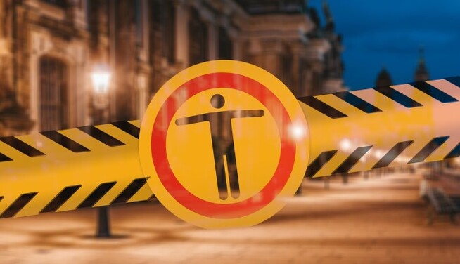 Де і в який час діє комендантська година: інформація по областях