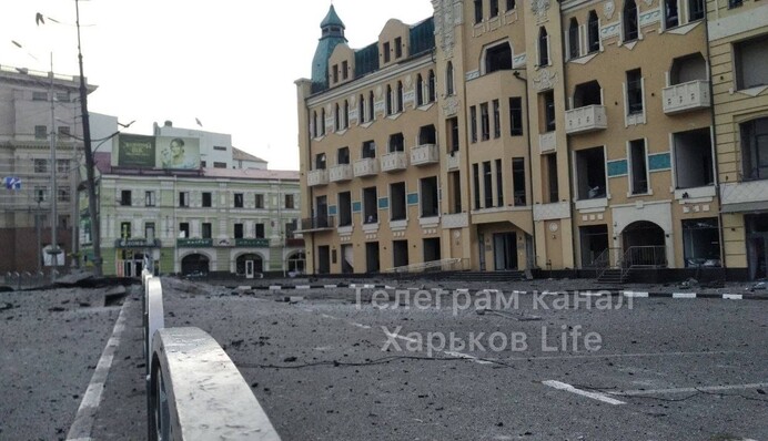 Центр Харькова попал ночью под ракетный обстрел: фото и видео последствий