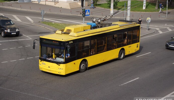 У Києві скасують чотири популярних тролейбусних маршрутів: названо причину та термін