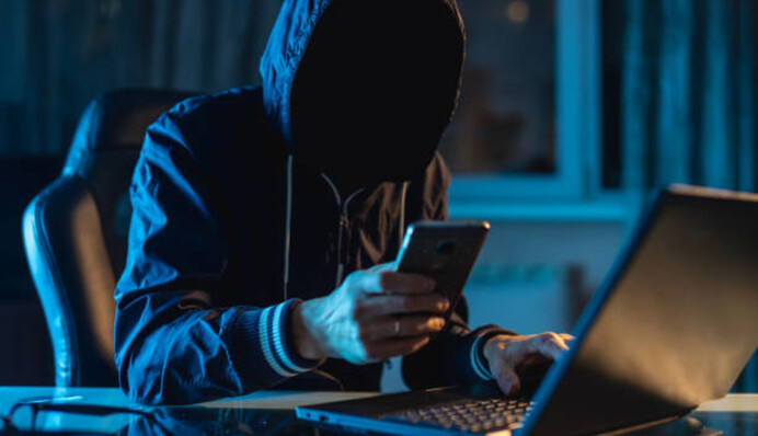 Маскируются под єДопомогу и не только: как мошенники выманивают у украинцев деньги