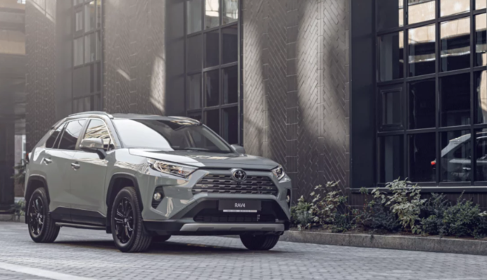 Продажи упали почти в 3 раза: какие сейчас в Украине самые популярные легковые авто