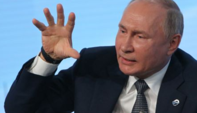 Кругом враги: Путин по-стариковски пугал школьников целями войны в Украине