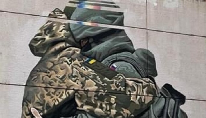 В Австралії намалювали скандальний мурал із бійцем ЗСУ та російським окупантом, фото