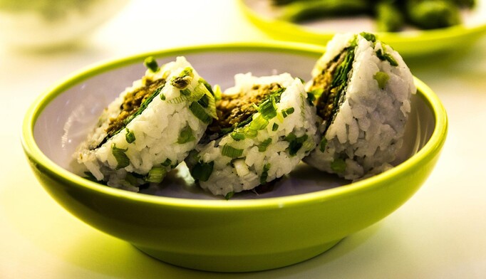 Як правильно зварити рис для суші: корисні поради
