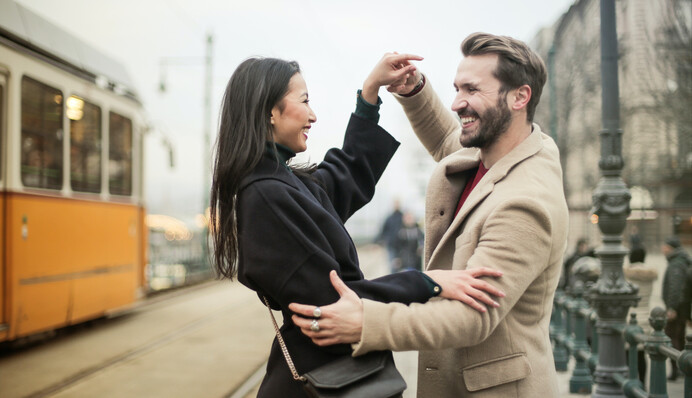 Носят избранницу на руках: ТОП-5 имен самых верных парней