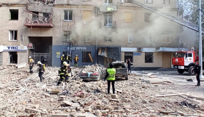 Удари по Харкову та втеча окупантів від ЗСУ на півдні: онлайн війни 6 вересня