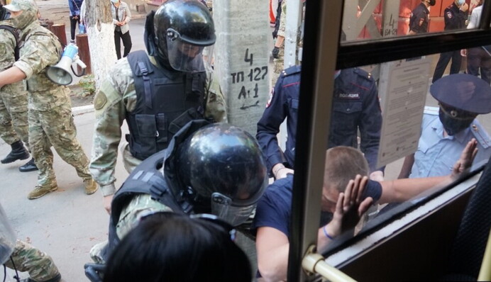 Крымчан призывают "стучать" на сторонников Украины: что происходит на оккупированном полуострове