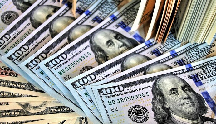 У банках не вистачає готівки: що відбувається з курсом американської валюти