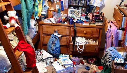 Вважають прибирання сумною справою: ТОП-3 неохайних знаків Зодіаку