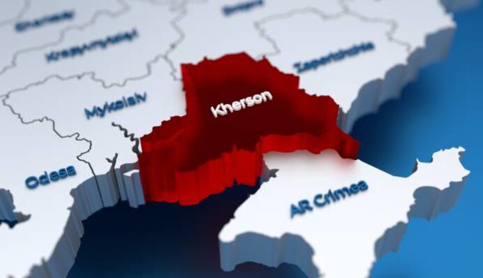 У Херсоні лунають вибухи та стрілянина: у мережі повідомляють про бій у місті