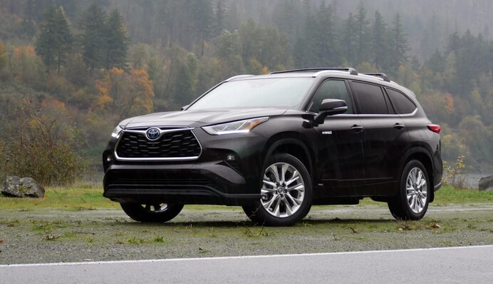 Назван ТОП-8 двух- и трехрядных внедорожников