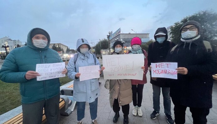 У Дагестані поліції довелося стріляти на акції протесту проти мобілізації: відео
