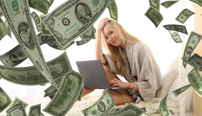 Жовтнева повня: наступні три місяці два знаки Зодіаку купатимуться в грошах