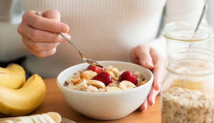 Пищевой стереотип: диетолог развенчала миф о необходимости завтрака