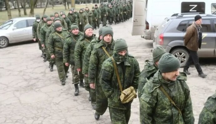 Повезет безногим и безруким: военный эксперт оценил потери мобилизованных в РФ