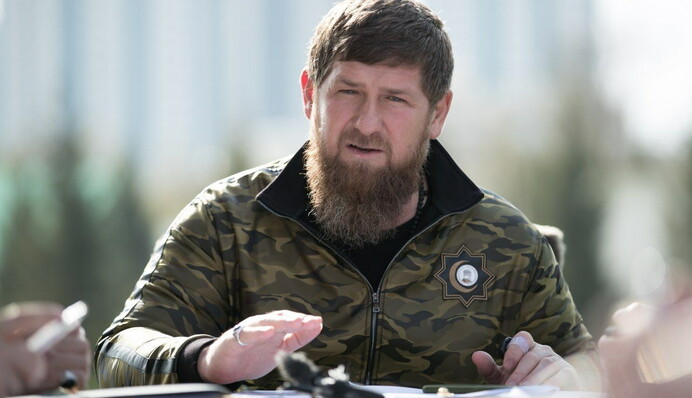 Кадыров нашел виновного в бегстве россиян из Лимана и призвал к ядерному удару
