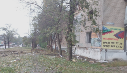 В Николаеве враг обстрелял жилой квартал и больницу: фото последствий