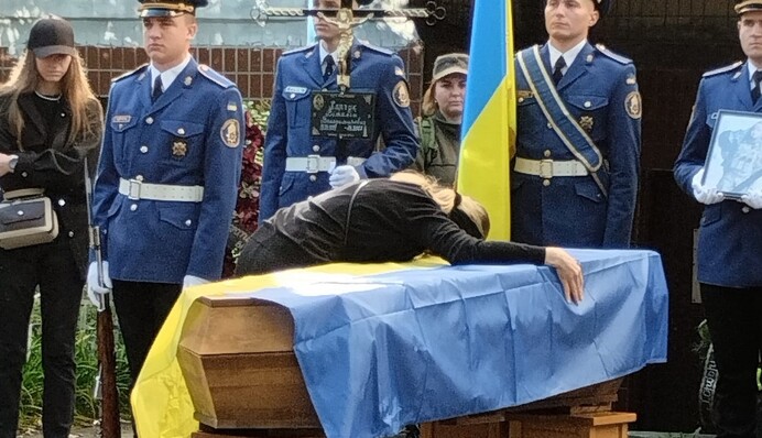 У Києві попрощалися з азовцем 