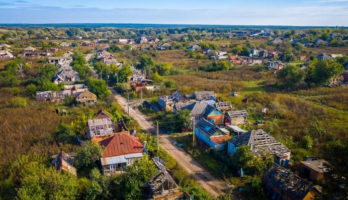 Оккупанты полностью сровняли с землей село под Изюмом: жуткие фото
