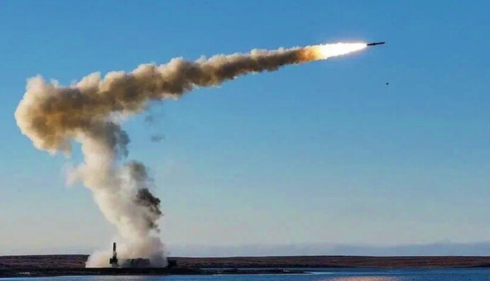 Три російські ракети залетіли у повітряний простір 