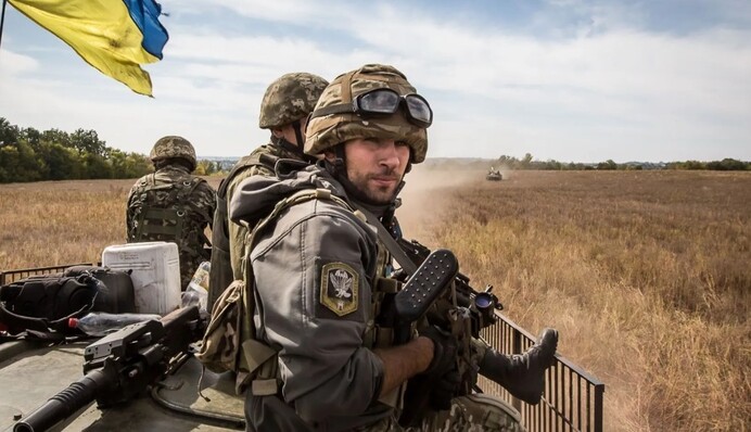 Масований обстріл Нікополя та нові успіхи ЗСУ на Півдні: хроніка війни 12 жовтня